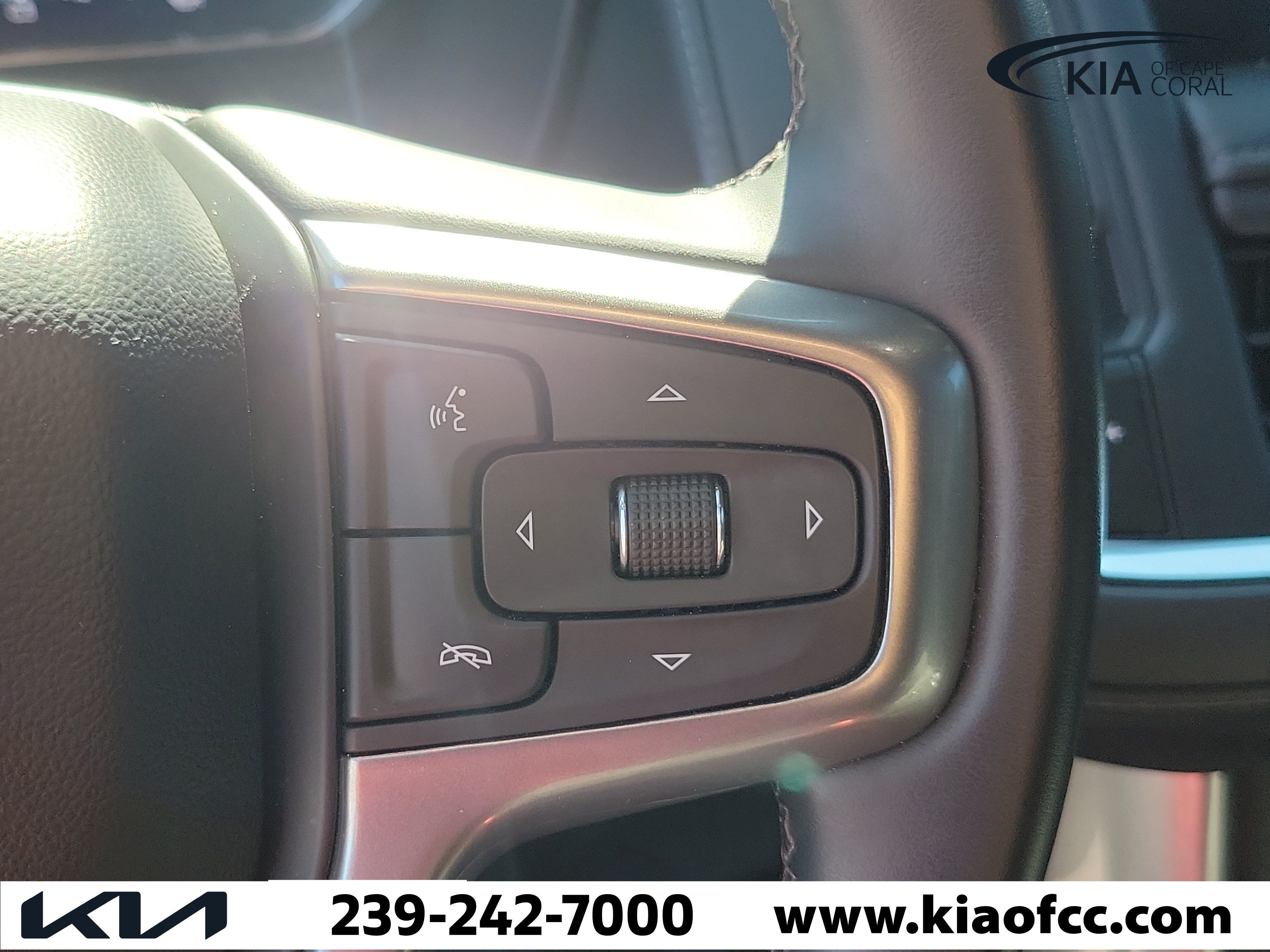 Used 2023 Chevrolet Tahoe LT RWD image 28