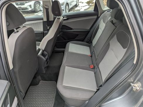 Used 2022 Volkswagen Taos S image 7