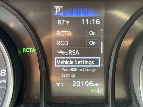 Used 2022 Toyota Camry SE w/ Convenience Package FWD image 21