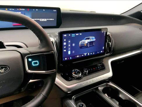 New 2026 Ford Expedition Tremor image 5