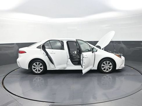 Used 2024 Toyota Corolla LE FWD image 45