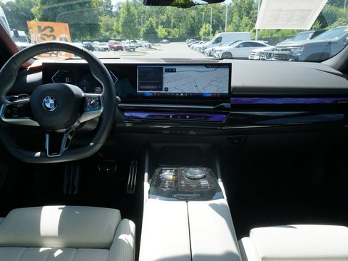 Used 2024 BMW 540i xDrive w/ Executive Package AWD/4WD image 28
