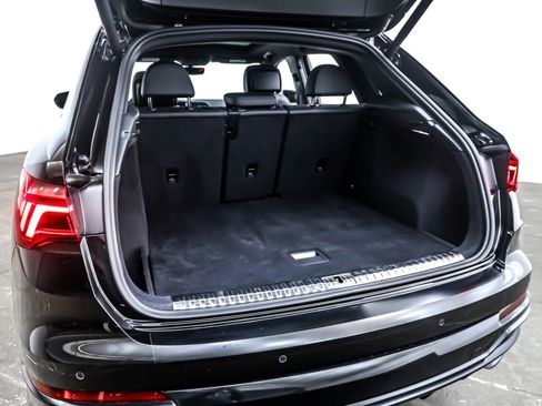 Used 2021 Audi Q3 2.0T Premium image 22