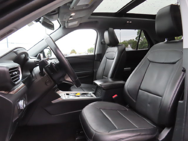 Used 2020 Ford Explorer Limited w/ Class III Trailer Tow Package AWD/4WD image 20