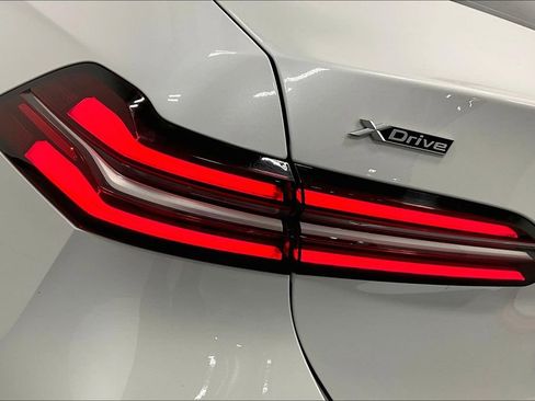 Used 2024 BMW 530i xDrive w/ Premium Package image 40