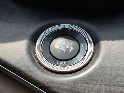 Used 2021 Jeep Grand Cherokee L Limited w/ Luxury Tech Group II AWD/4WD image 33
