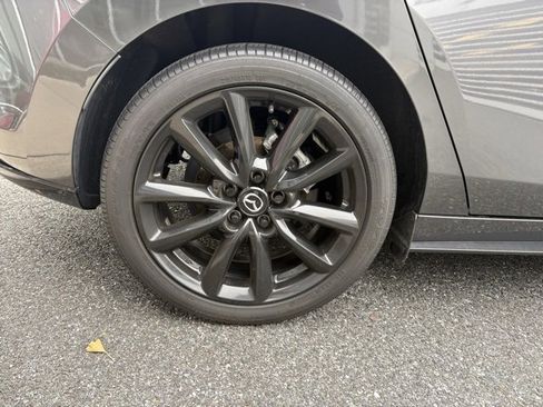 Used 2022 MAZDA MAZDA3 s image 32