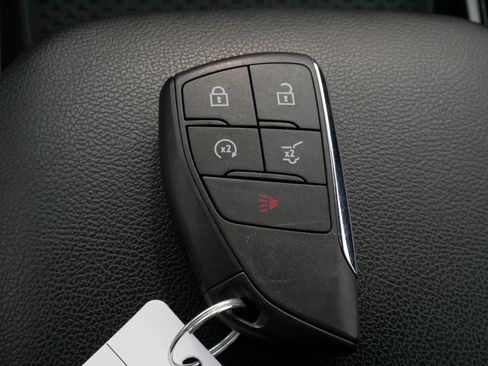 Used 2024 Chevrolet Blazer EV LT AWD/4WD image 31