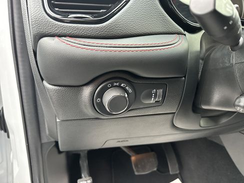 Used 2024 Dodge Durango GT image 16