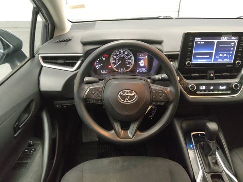 Used 2022 Toyota Corolla LE FWD image 22