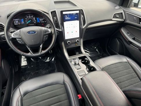 Certified 2024 Ford Edge ST-Line w/ Class II Trailer Tow Package AWD/4WD image 2