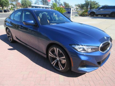 Used 2023 BMW 330i Sedan w/ Driving Assistance Package RWD image 74