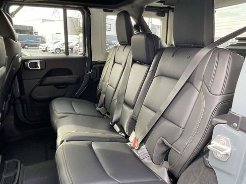 New 2026 Jeep Wrangler Unlimited Sahara AWD/4WD image 21