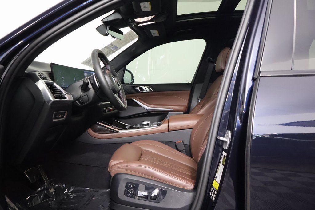 Certified 2024 BMW X7 M60i w/ Executive Package AWD/4WD image 10