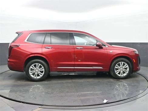 Certified 2024 Cadillac XT6 Luxury image 6