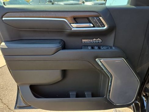 Used 2023 Chevrolet Silverado 1500 High Country w/ High Country Premium Package AWD/4WD image 15