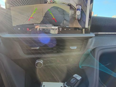 New 2026 Ford Explorer Platinum image 21