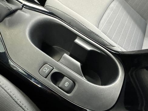 Certified 2025 Toyota Corolla SE FWD image 27