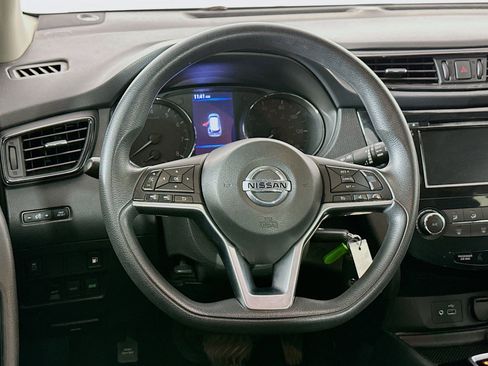 Used 2018 Nissan Rogue S AWD/4WD image 18