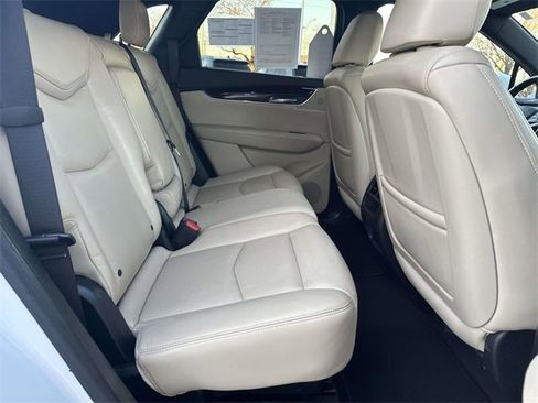 Used 2017 Cadillac XT5 Luxury w/ Driver Awareness Package image 25