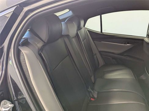 Used 2025 Toyota Camry SE w/ Convenience Package FWD image 28