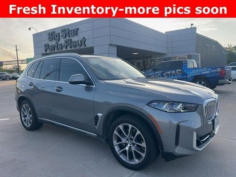 Used 2025 BMW X5 xDrive40i AWD/4WD image 2