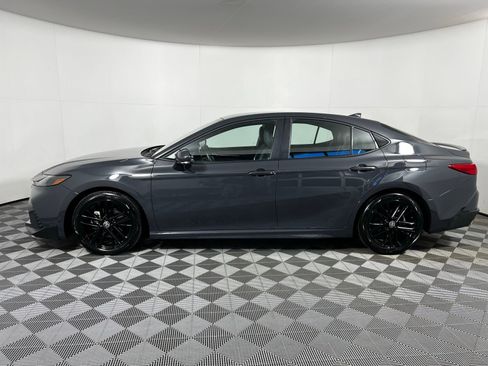 Certified 2025 Toyota Camry SE image 8