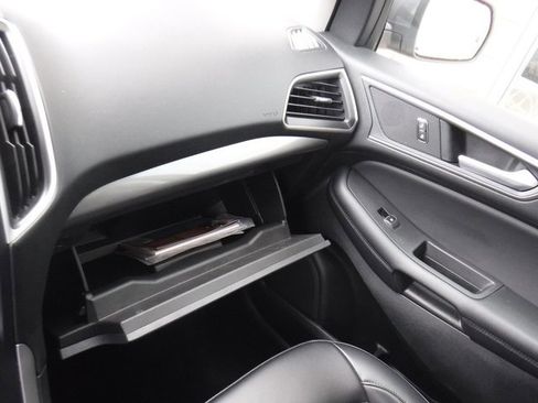 Used 2024 Ford Edge SEL image 29