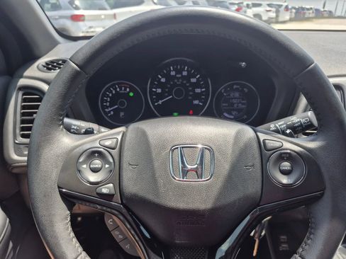 Used 2019 Honda HR-V Sport image 25