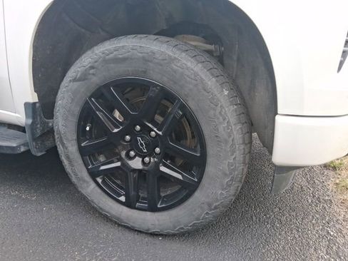 Used 2023 Chevrolet Silverado 1500 RST image 5