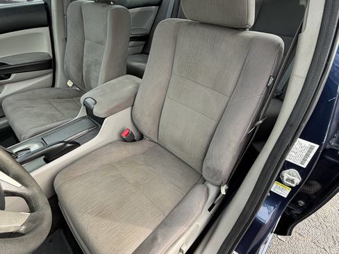 Used 2012 Honda Accord LX image 10