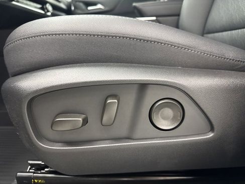 New 2026 Chevrolet Equinox LT w/ Convenience Package II image 10