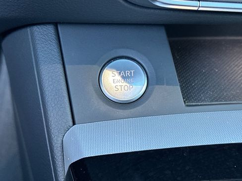 Used 2025 Audi Q5 2.0T Premium image 22