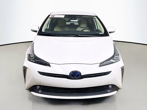 Used 2022 Toyota Prius XLE FWD image 2