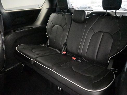 New 2026 Chrysler Pacifica Limited w/ S Appearance Package image 20
