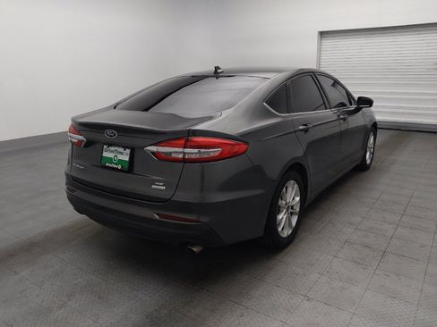 Used 2019 Ford Fusion SE FWD image 9
