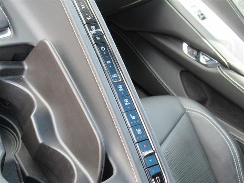 Used 2020 Chevrolet Corvette 3LT 2dr Car w/ 3LT Preferred Equipment Group image 28