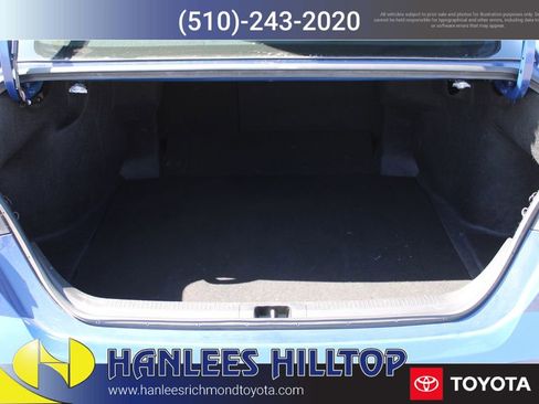 Used 2025 Toyota Camry LE FWD image 10