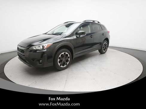 Used 2022 Subaru Crosstrek 2.0i Premium w/ Moonroof Package image 1