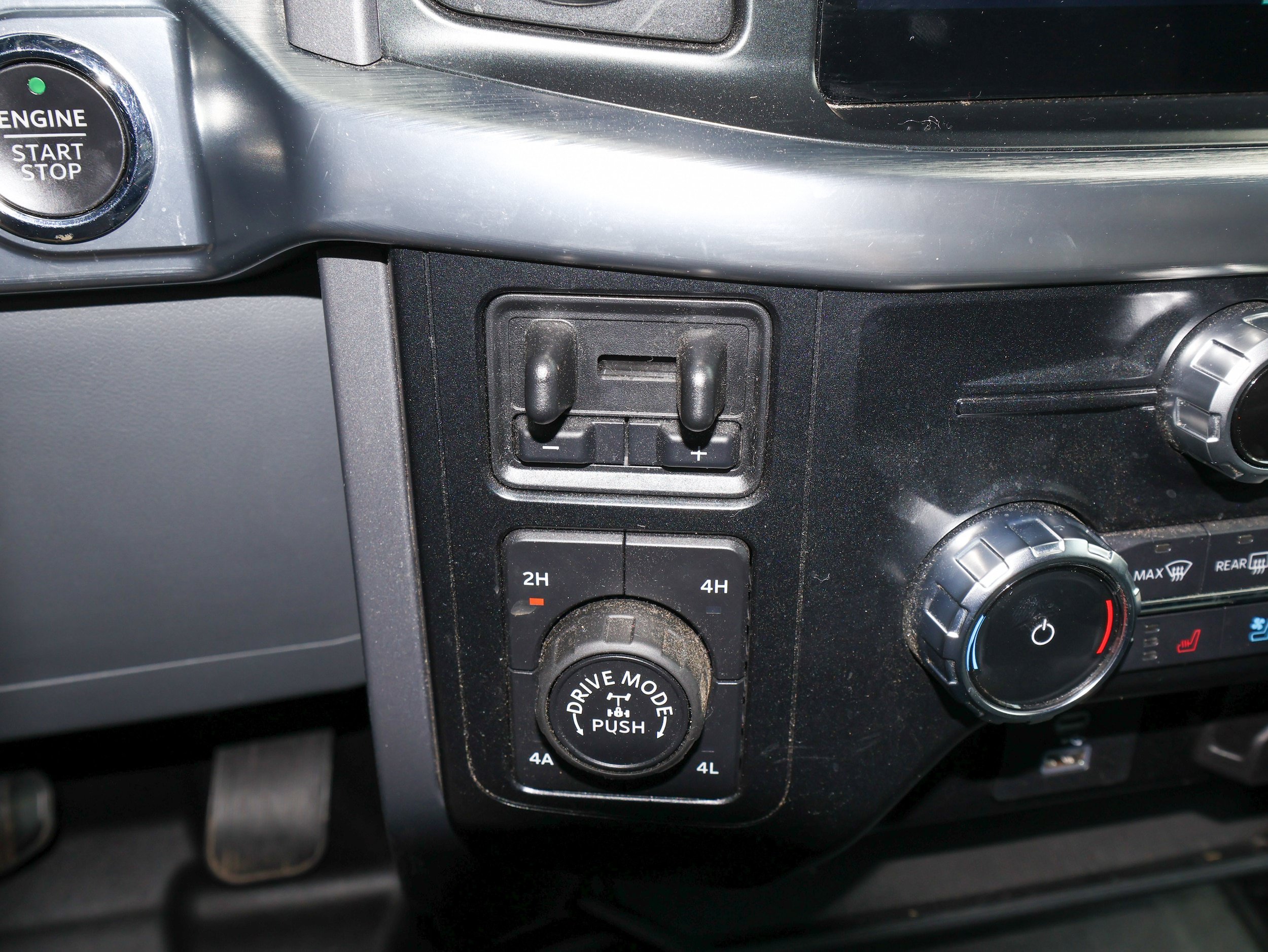 Used 2022 Ford F150 Lariat w/ Equipment Group 501A Mid AWD/4WD image 27