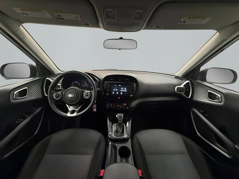 Used 2020 Kia Soul LX FWD image 15
