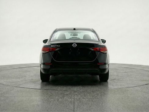 Used 2025 Nissan Sentra SV image 7