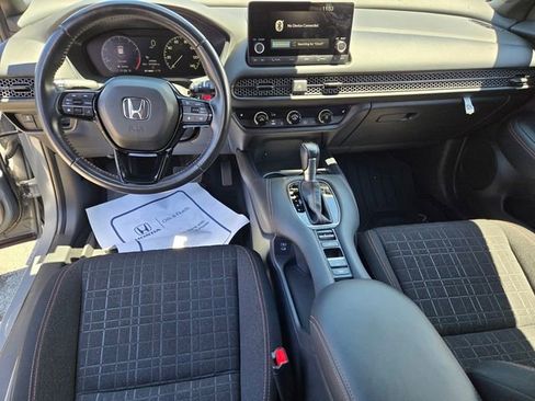 Used 2025 Honda HR-V Sport image 27
