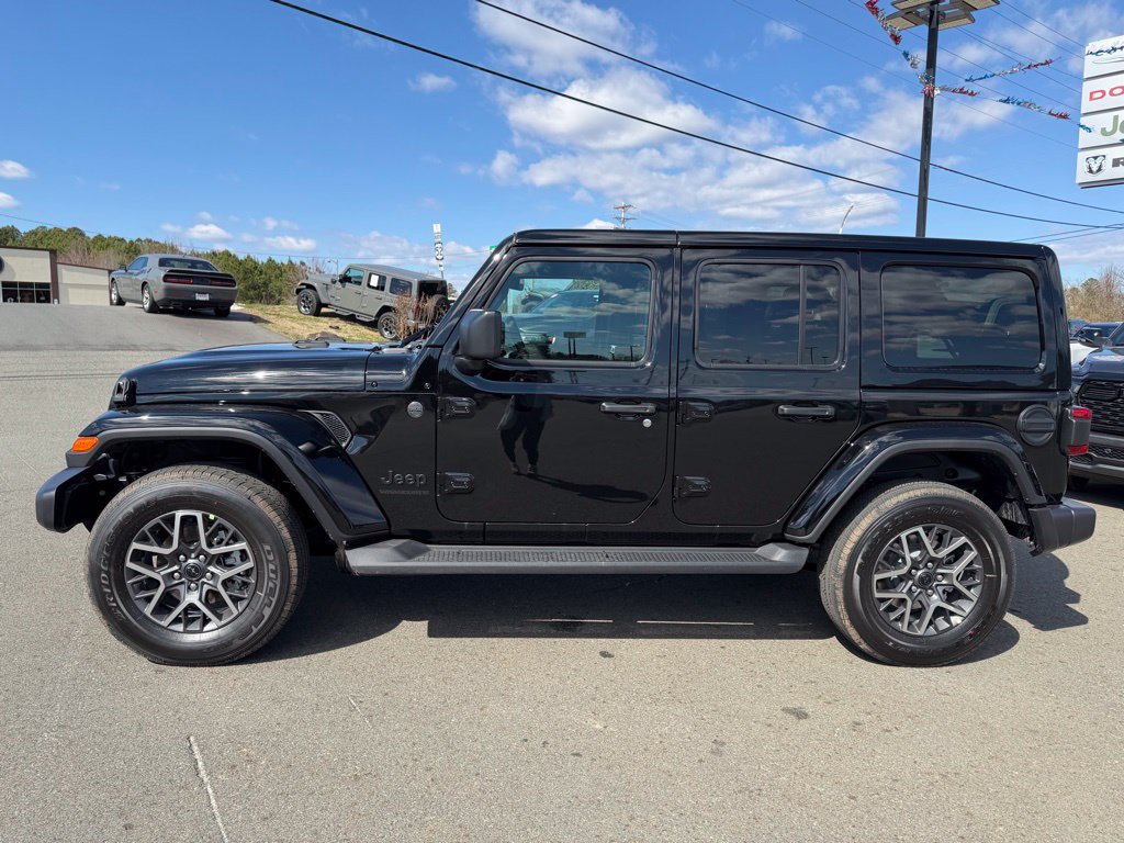 New 2026 Jeep Wrangler Unlimited Sahara AWD/4WD image 8