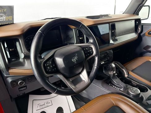 Used 2024 Ford Bronco Outer Banks image 9