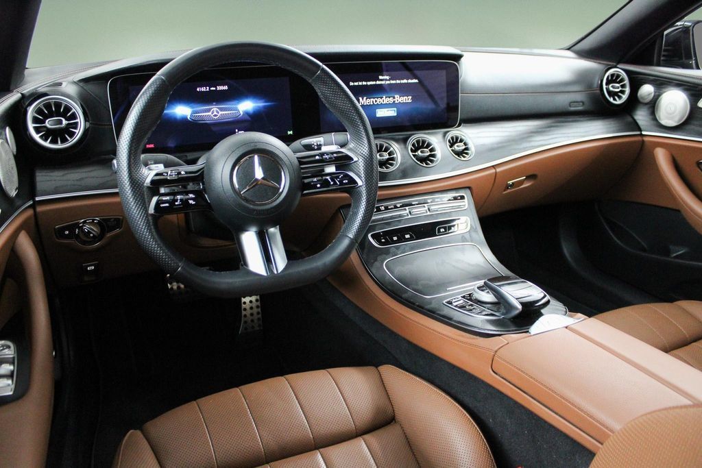 Used 2023 Mercedes-Benz E 450 Cabriolet image 17