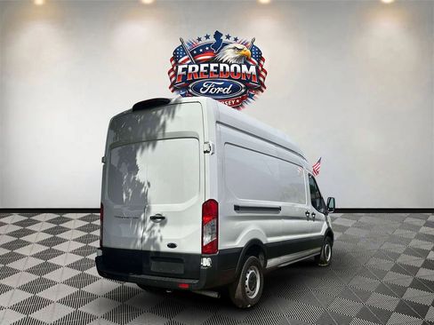 Used 2023 Ford Transit 250 148 High Roof w/ Load Area Protection Package RWD image 4