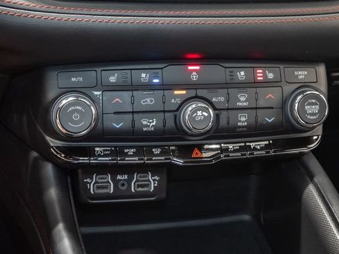 Certified 2023 Dodge Durango GT AWD/4WD image 21