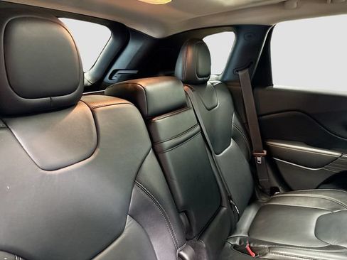 Used 2014 Jeep Cherokee Limited FWD image 26