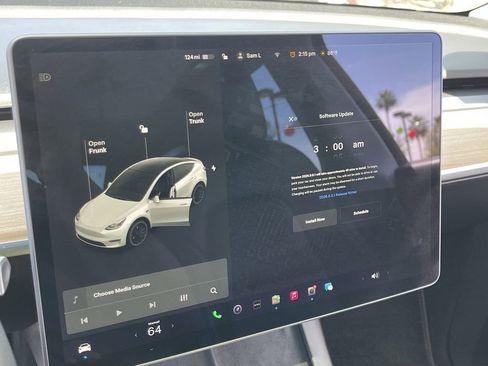 Used 2022 Tesla Model Y Performance AWD/4WD image 26